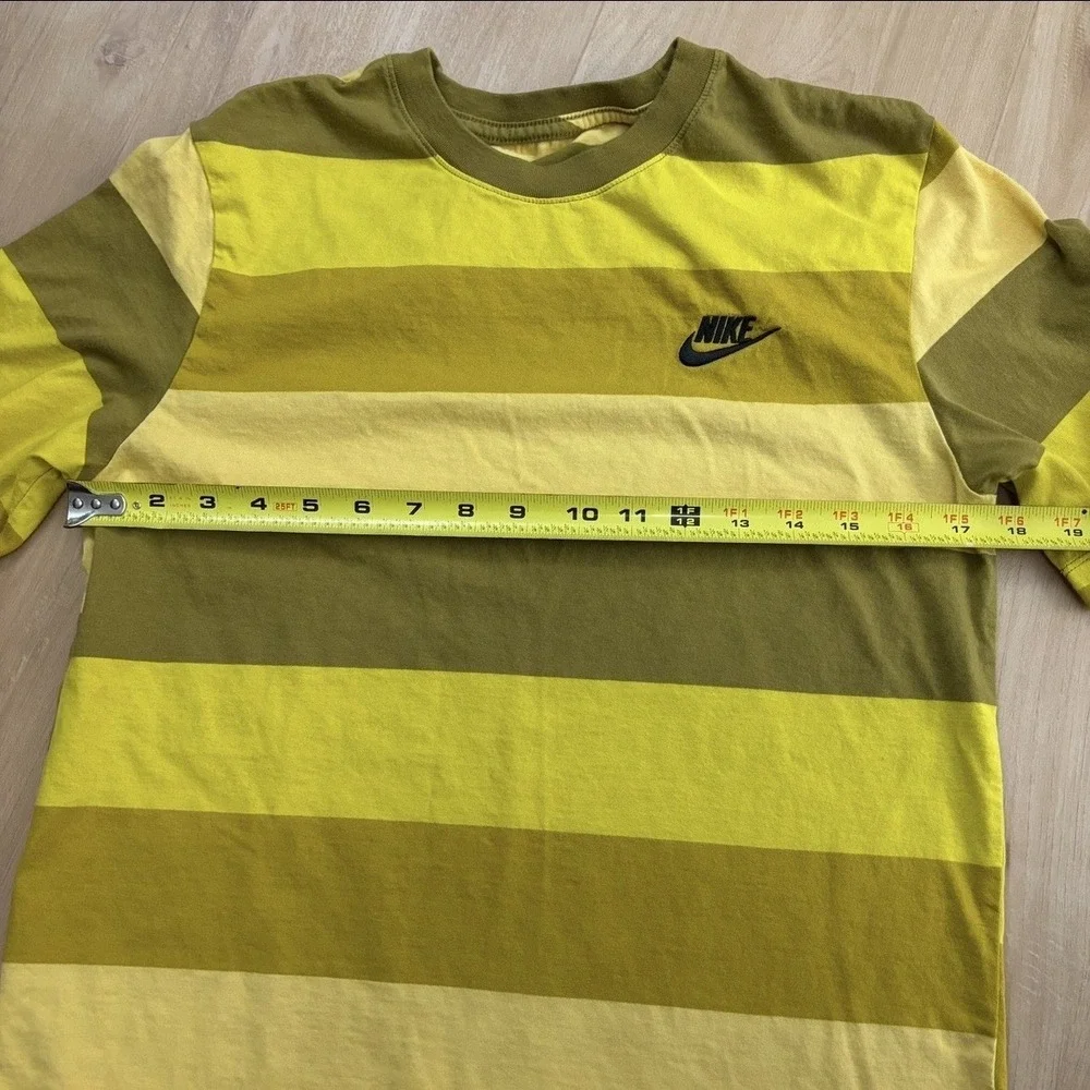 NIKE‎ Men's Small Striped Shirt Greens The Nike Shirt